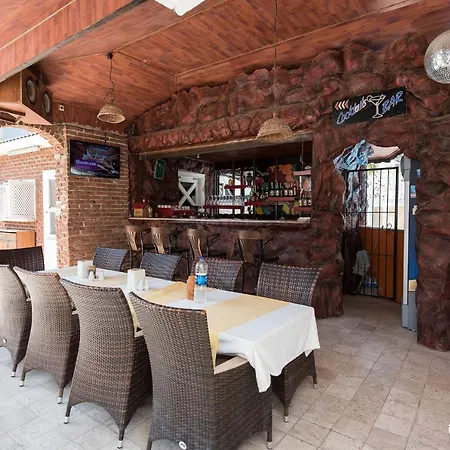 Safari Apartmanhotel