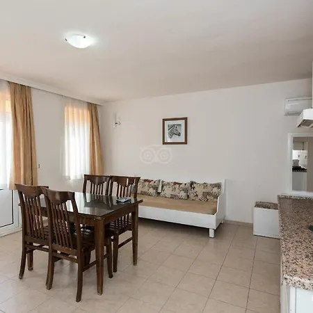 Safari Apartmanhotel Side