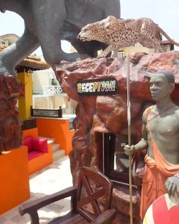 Safari Aparthotel 4*