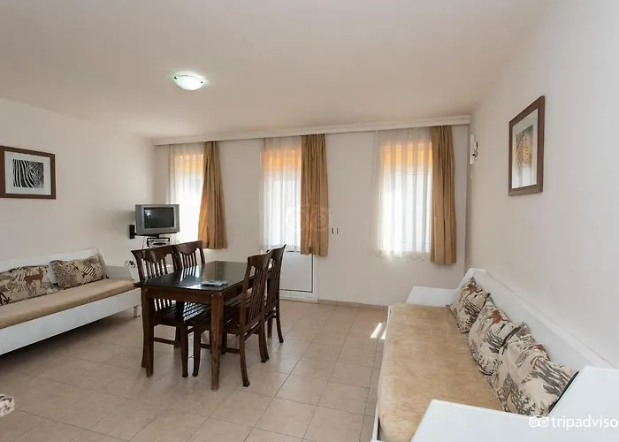 Apartmanhotel Safari Side