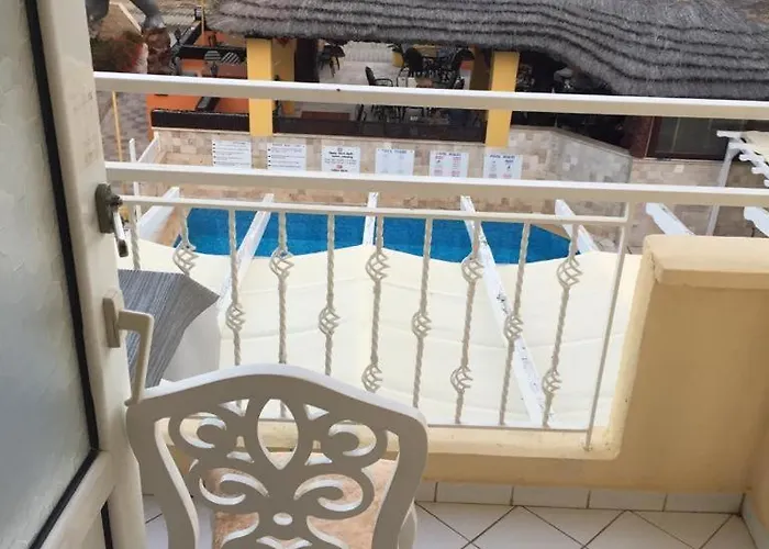 Apartmanhotel Safari 4*