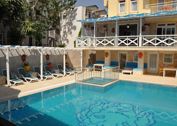 Safari Apart-hotel Side