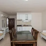 Hotel apartamentowy Safari Side