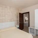 Hotel apartamentowy Safari
