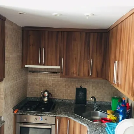 Safari アパートホテル