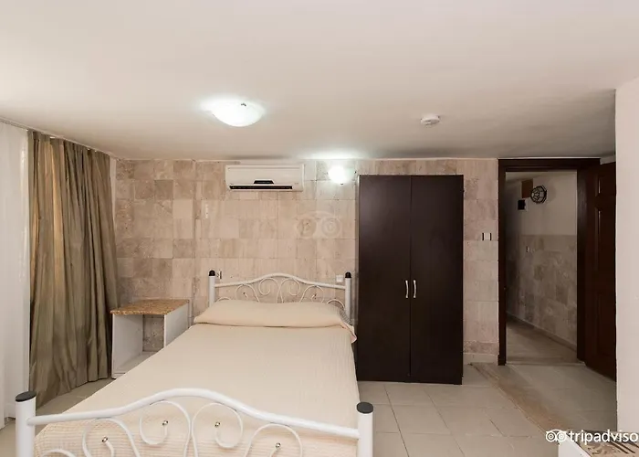 Lägenhetshotell Safari Suit Hotel 4*