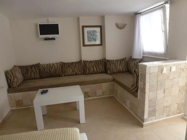 Safari Suit Hotel 4*